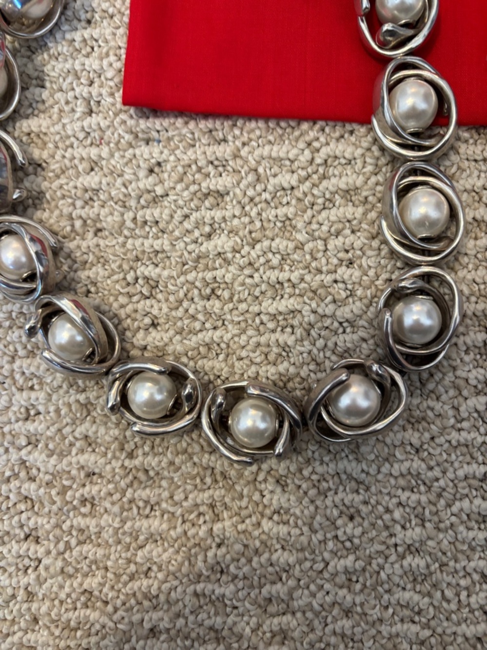 “Lisa In The Sky" necklace by the UNOde50 - Picture 9 of 9
